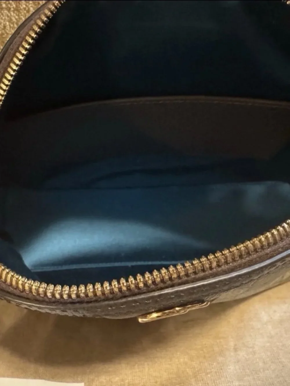 GUCCI OPHIDIA GG Small Dome Shoulder Bag
